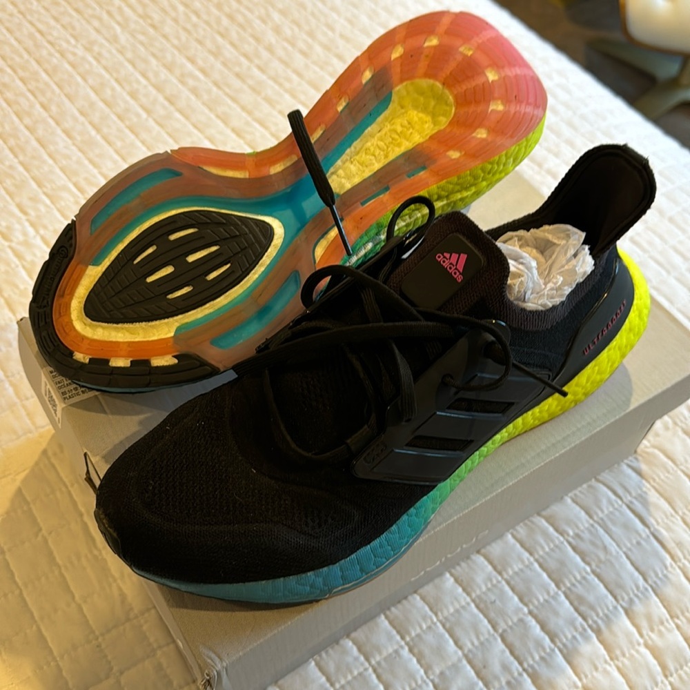 Adidas Ultraboost 22